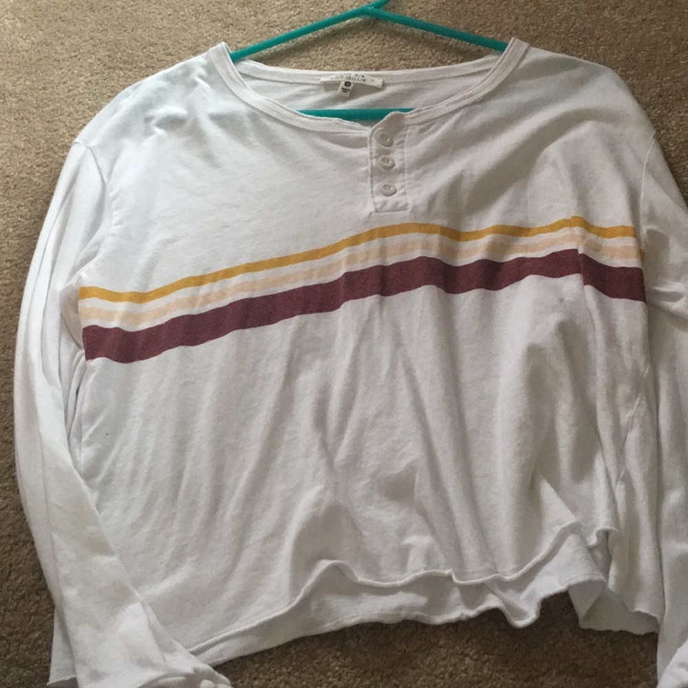 A white long sleeve shirt